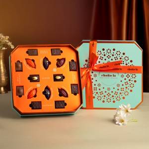 Signature Bonbons & Pralines Chocolate [Serves 4]