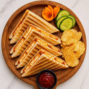 Chilli Paneer Sandwich [7 inches]