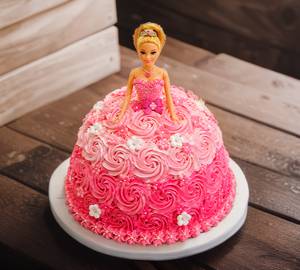 Doll Strawberry Cake 1000 Grams