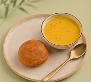 Dal Kachori with Kadhi