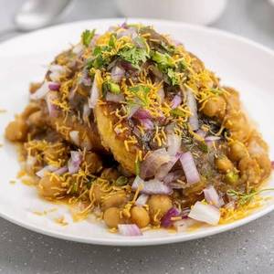 Aloo Tikki Chaat