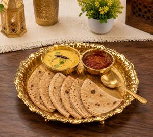 Kadi, red chutney Thali