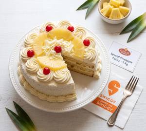 Special Pineapple Pastry Cake (1 Kg)