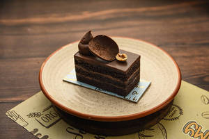 Hazelnut Milk Chocolate Pastry