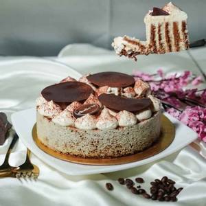 Eggless Tiramisu Roll Cake [500 g]