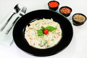 Penne Alfredo Pasta
