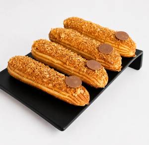 Dulce De Leche Eclair