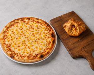 Sweet Corn Pizza + Paneer Zingy Parcel