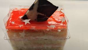 Strawberry cake (Egg Less)