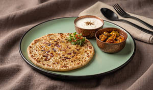 Desi Ghee Pyaaz Paratha