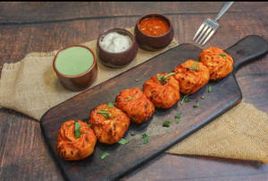 Tandoori Momos [ 6 Pieces ]