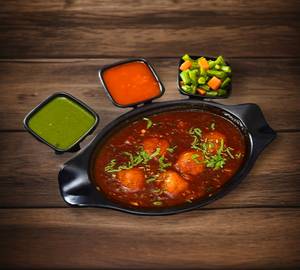 Veg Manchurian Gravy8pcs