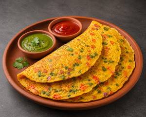 Veg Besan Chilla [2 Pieces]
