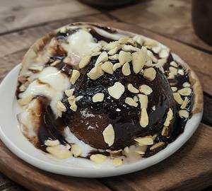 Jamoon With Ice Cream