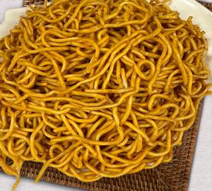 No Onion Garlic Plain Hakka Noodles