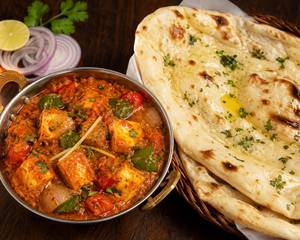 Kadai Paneer+ 2 Butter Naan 