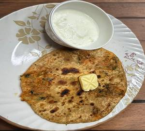 Aloo Paratha With Dahi