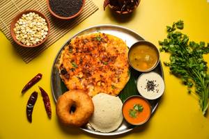 Onion Uttapam Combo