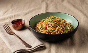Street Style Hakka Noodles