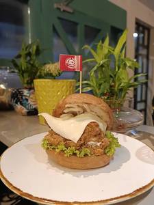 Chicken Roasted Garlic Fried Burger (4 Inch)
