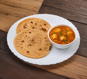 Kadhai Paneer with 4 Tawa Roti Thali