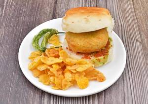 Aamchi Mumbai Vada Pav