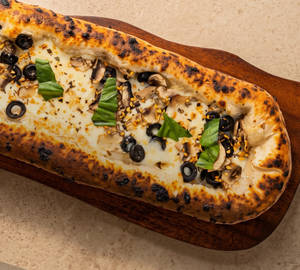 Caramelised Onion, Mushroom, & Basil