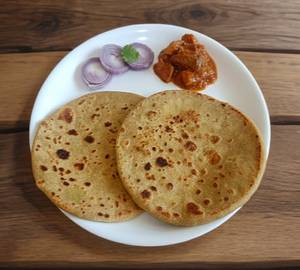 Aaloo paratha[2 pieces]with chatni