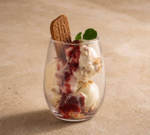 BBC- Biscuit, Berry & Cheese