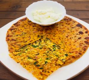 Paneer Paratha With Dahi