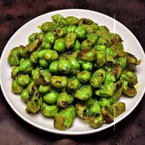 Green Peas Butter Garlic Fry