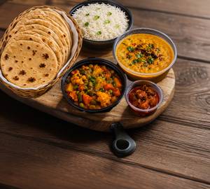 Dal Sabzi Family Pack (Seasonal Veg)