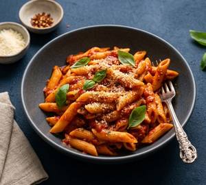 Pasta in Arabiata Red