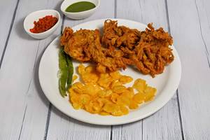 Onion Bhajiya (100 Gms)