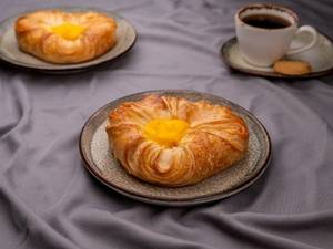Custard Danish