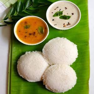 Idli set [3 pieces] sambar, chutney