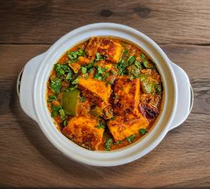 Spicy paneer tikka masala