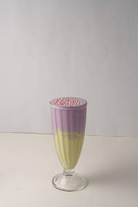 Ube Pistachio Shake (270 Ml)
