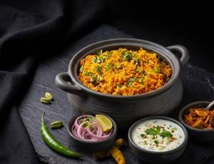 VEG BIRYANI WITH RAITA