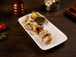 CHICKEN TIKKA WITH PEPPERY GARLIC