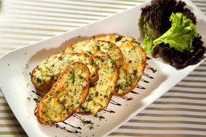 Chilli Cheese Garlic Bread