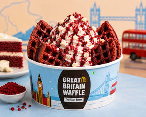 Berry Red Velvet Sundae (l)