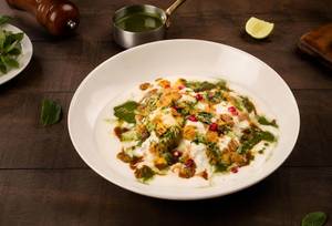 Aloo Tikki Chaat