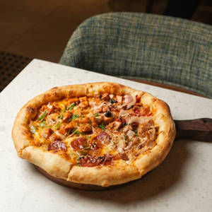 Carnivore Pizza