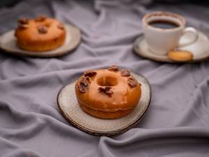 Salted Caramel Donuts