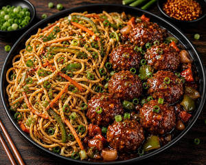 Veg Noodles With Manchurian