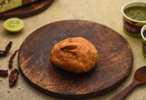 Khasta Kachori (1 Pc)