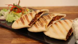 Chicken Kulcha (4 Pcs)