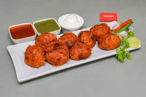 Chicken Tandoori Momos [8 Pieces]