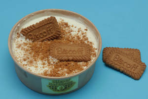Lotus Biscoff Bowl Cake